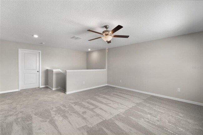 Building Photo - 15312 Miller Creek Dr