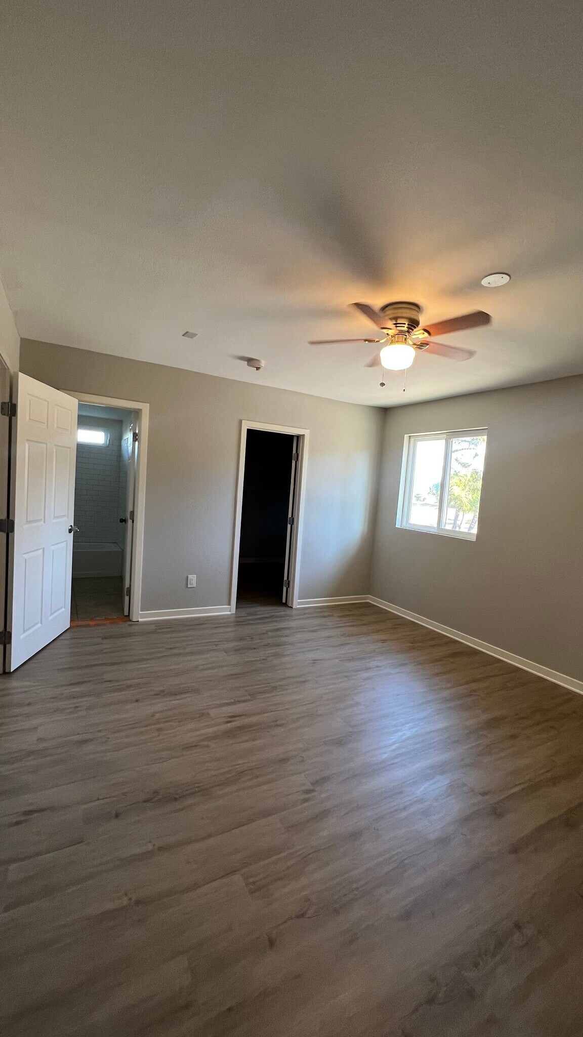 very large bedroom - 1035 Olive Ave