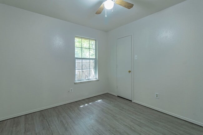 Building Photo - 7512 Down Hill Dr