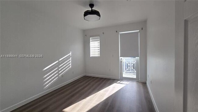 Building Photo - 7406 NW 108th Path