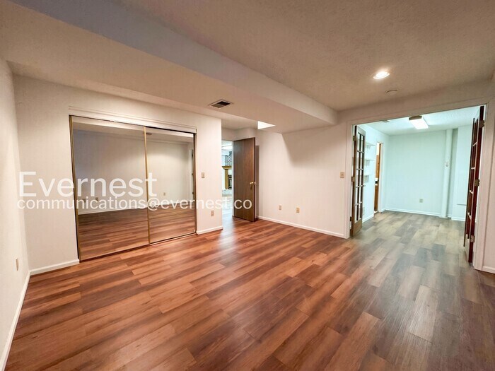 Building Photo - 5042 E 112th Pl