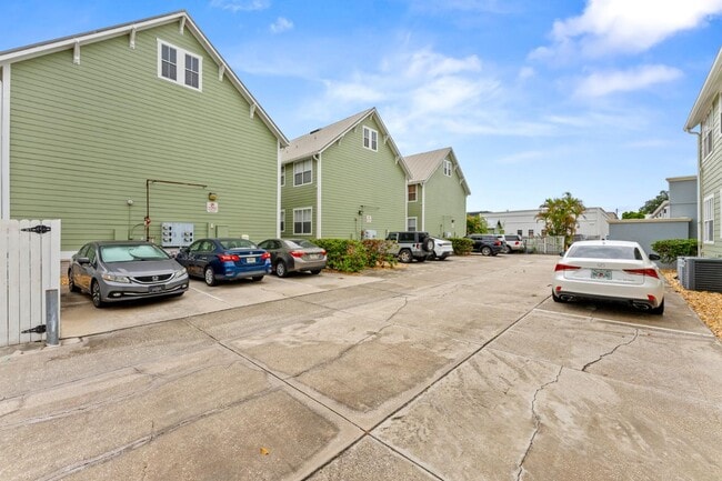 Building Photo - 1510 N 17th St