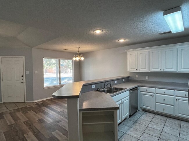 Building Photo - 3111 109th St