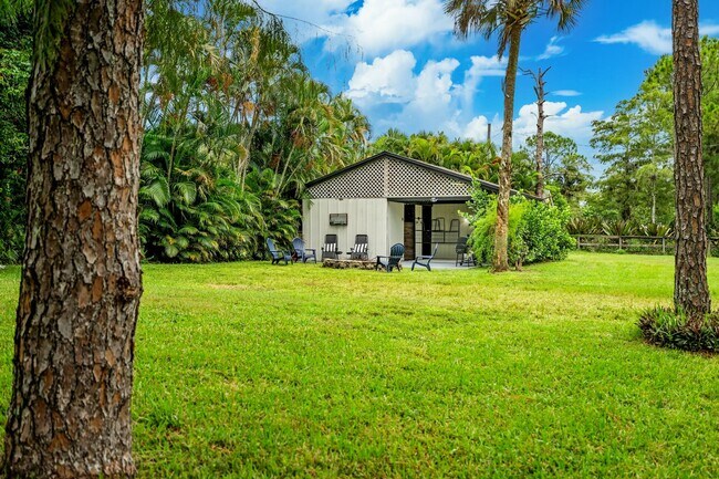 Building Photo - 17925 31st Rd N