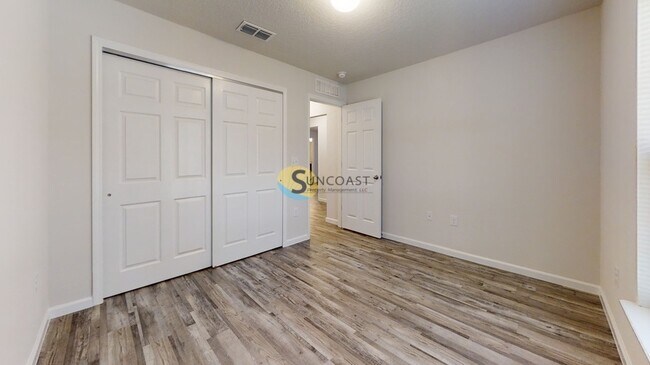 Building Photo - 46 Pony Express Dr