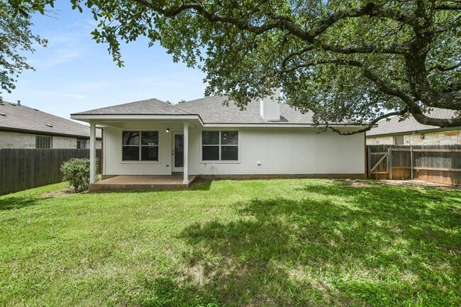 Building Photo - 2112 Mir Woods Dr