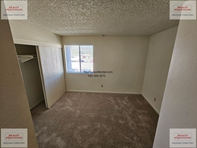 Building Photo - 22nd & Kolb Area Condo - Upstairs unit in Langley Gardens