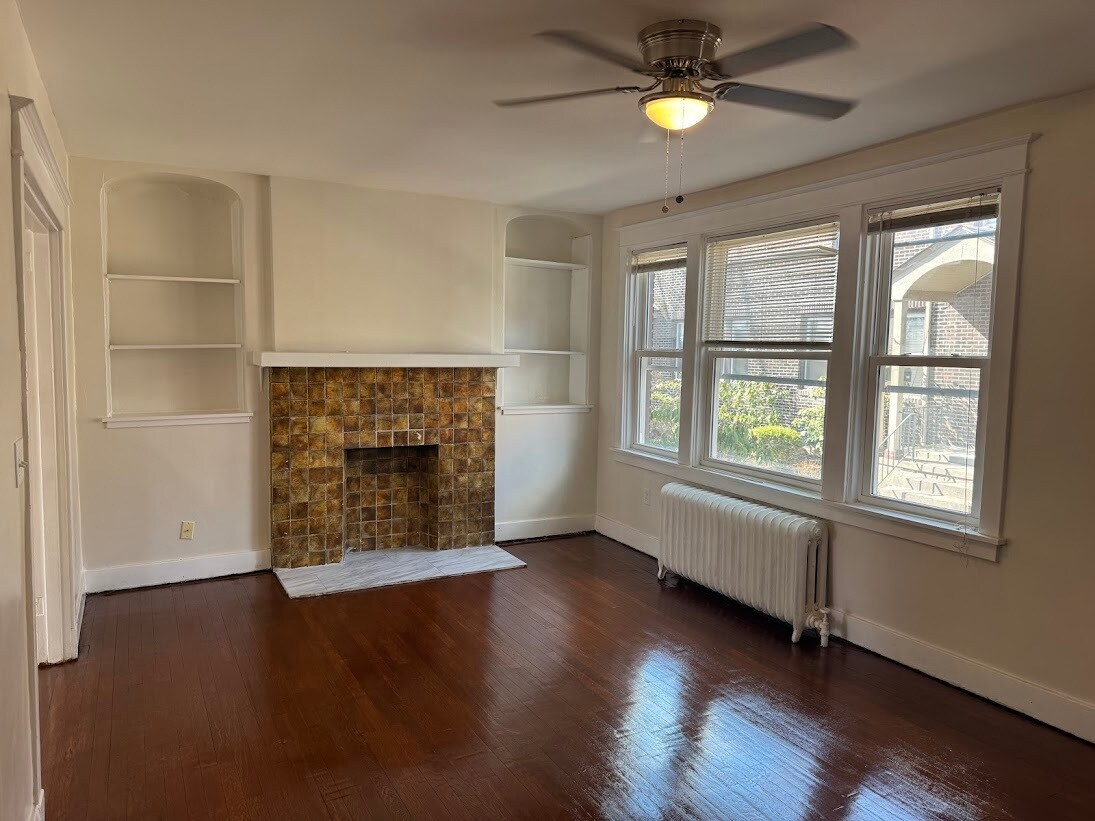 Building Photo - 5714 Beacon St