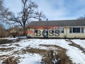 Building Photo - 2039 Kentucky St