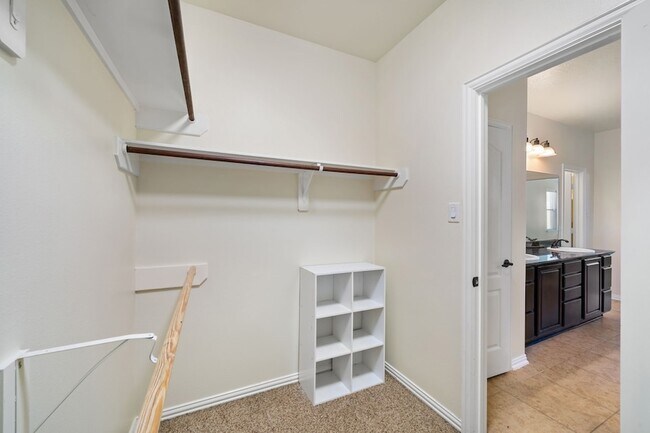 Building Photo - 107 Bella Sole