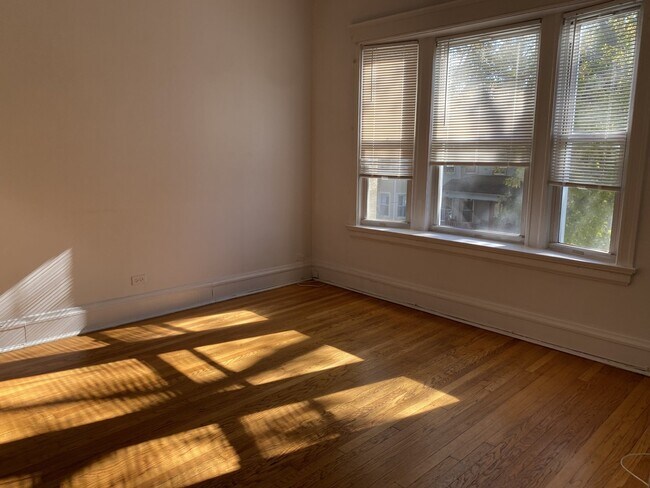 Building Photo - 1548 W Highland Ave