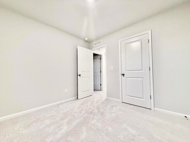 Building Photo - 470 Carolina Spgs Blvd