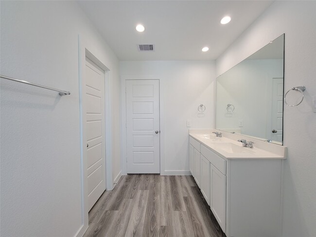 Building Photo - 13444 Sombrero Cay Dr
