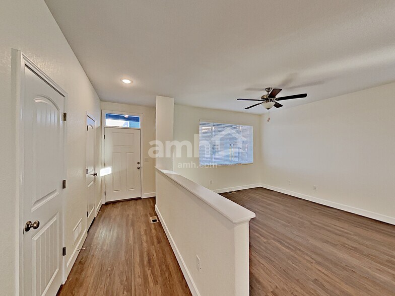 Building Photo - 4405 Crestone Peak St