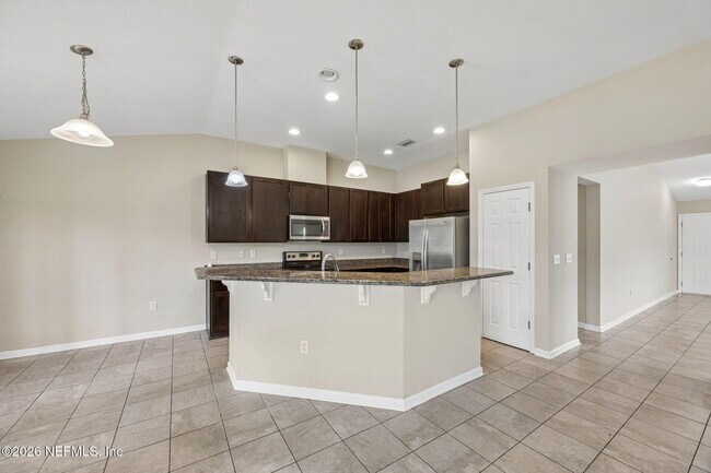 Building Photo - 7400 Benes Trail