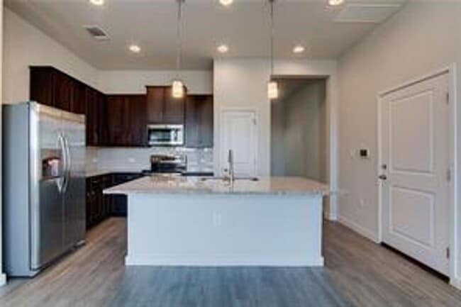 Building Photo - 15009 Ryman Rd