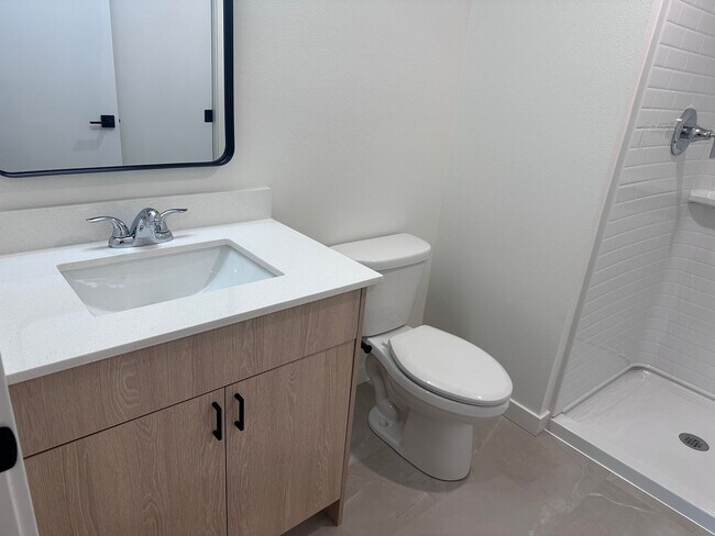 Building Photo - Live Easy Colby Heights, Brand new apartments!