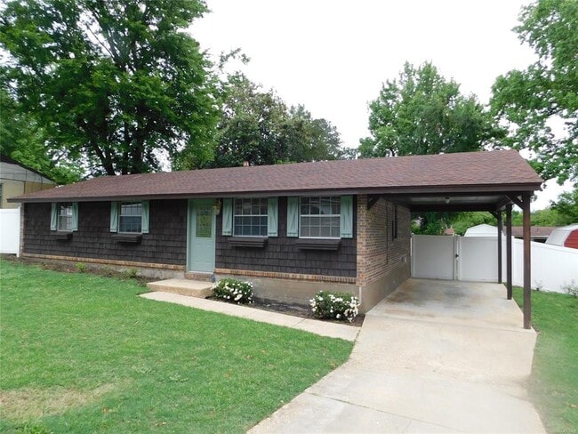 Building Photo - 508 Mimosa Rd
