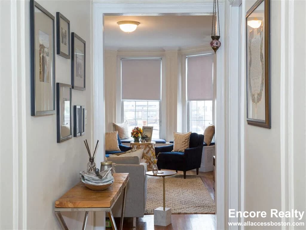 Building Photo - 1270 Beacon St