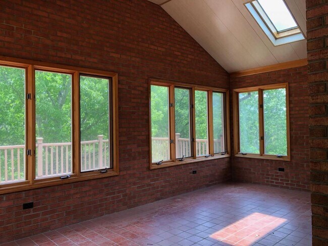 Building Photo - 2293 Riner Rd