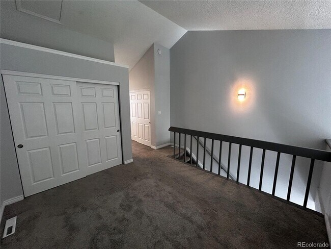 Building Photo - 7250 Devinney Ct