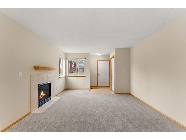 Building Photo - 14975 Pinto Ln