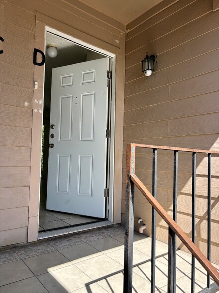 Building Photo - 2906 Sweeney Ln