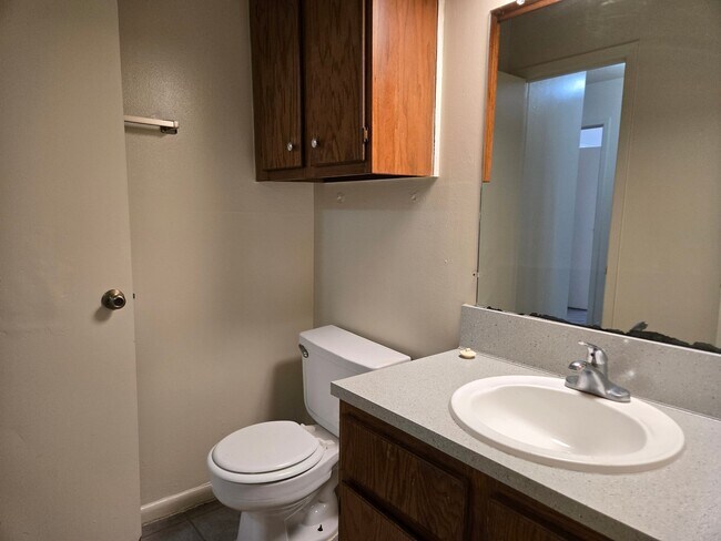 Building Photo - 2408 Bandera Dr