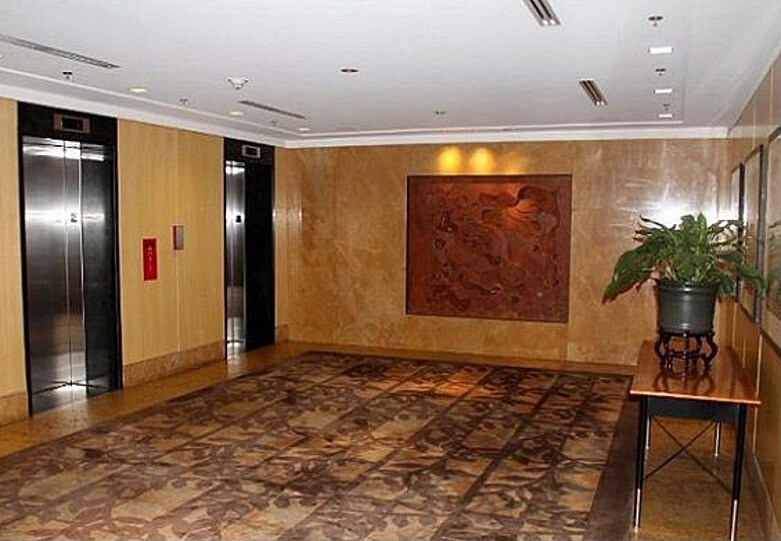 Elevators - 910 M St NW