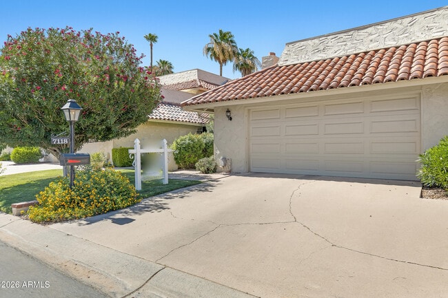 Building Photo - 7118 E Buena Terra Way