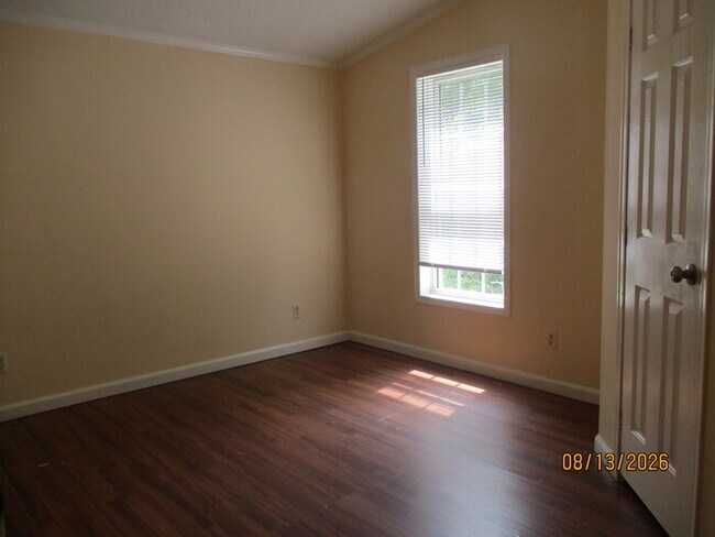 Building Photo - 5300 Almeda Pl NW
