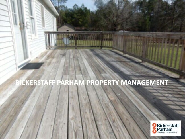 Building Photo - Located in Cusseta!