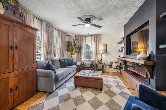 Building Photo - 2116 W St Louis St