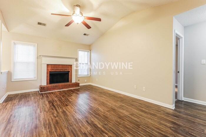Building Photo - 208 Roberts Trail