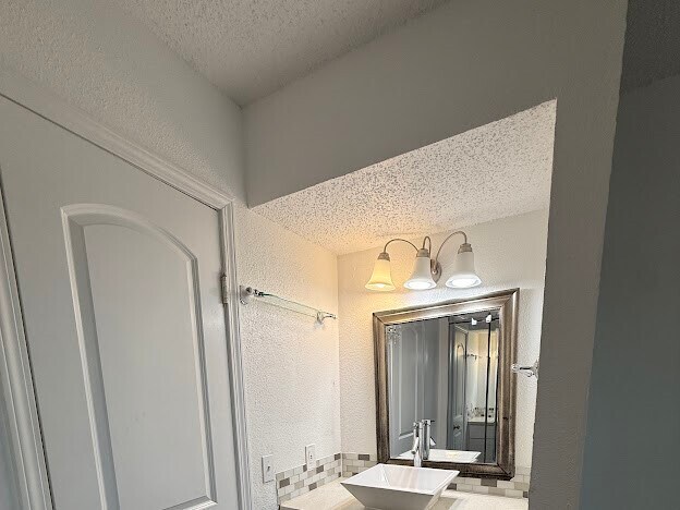 Building Photo - 12660 Ashford Point Dr