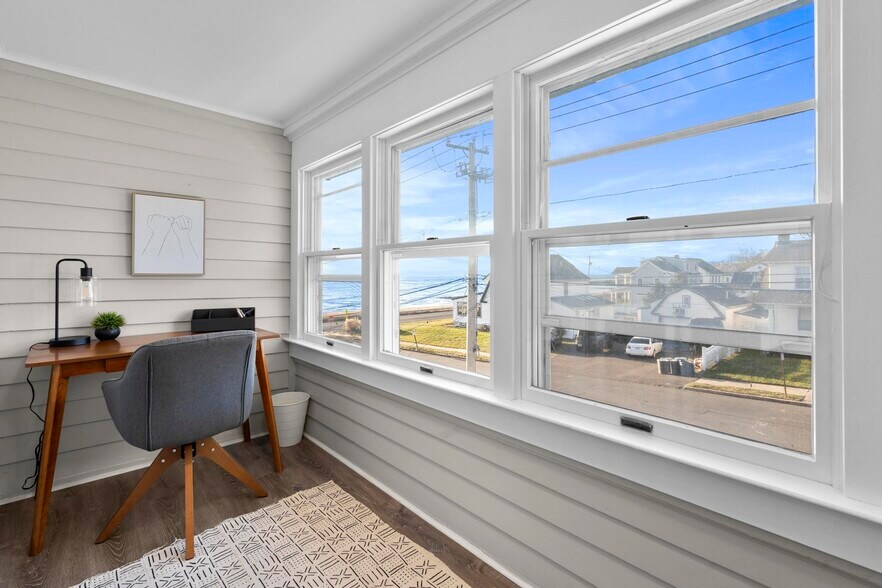 Building Photo - 11 Seaview Ave