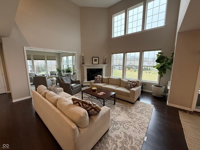 Building Photo - 5193 Rangewood Dr