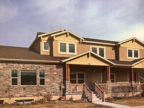 Building Photo - 738 Mystic Creek Way