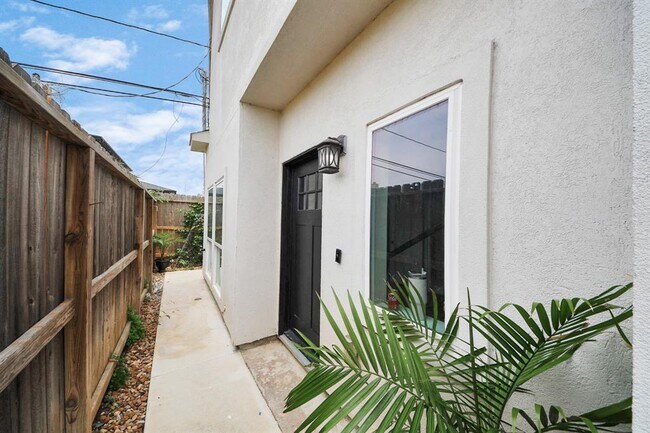 Building Photo - 3913 Griggs Rd