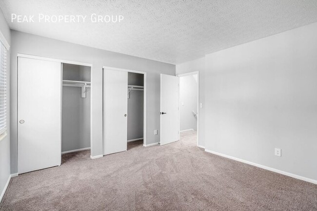 Building Photo - 182 Blakeford Dr