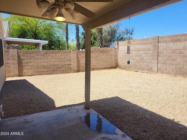 Building Photo - 2874 W Muriel Dr