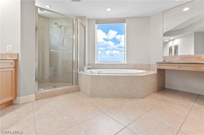 Building Photo - 23850 Via Italia Cir