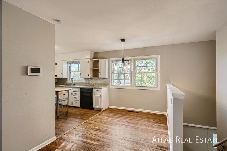 Building Photo - 1722 Tesla Dr