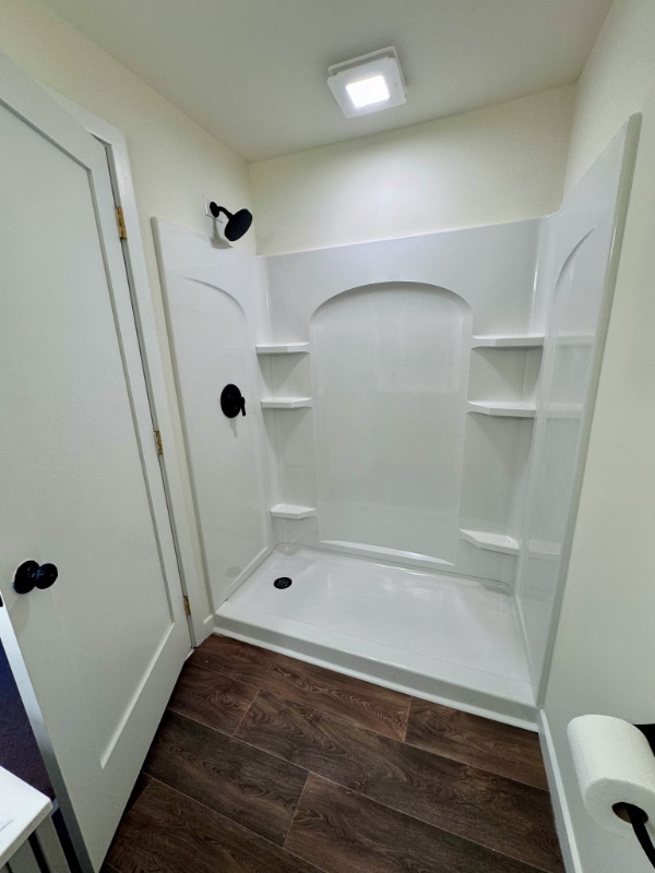 Building Photo - 229 S Nicholas St