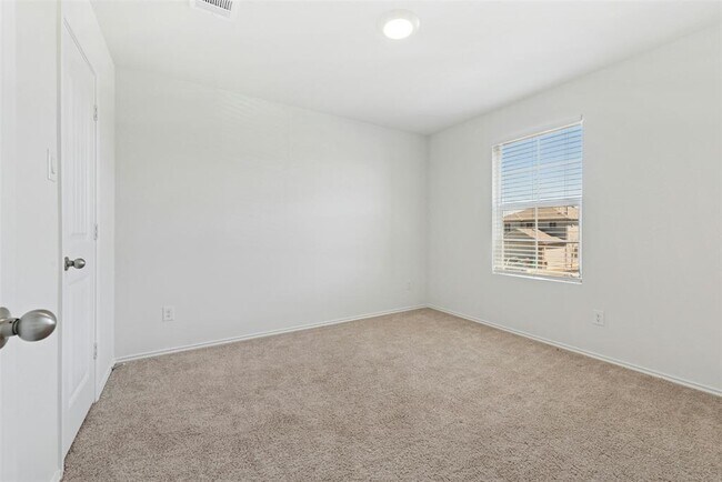 Building Photo - 187 Dorchester Dr