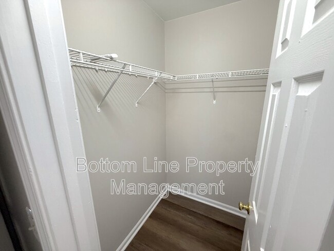 Building Photo - 5211 Windy Valley Dr