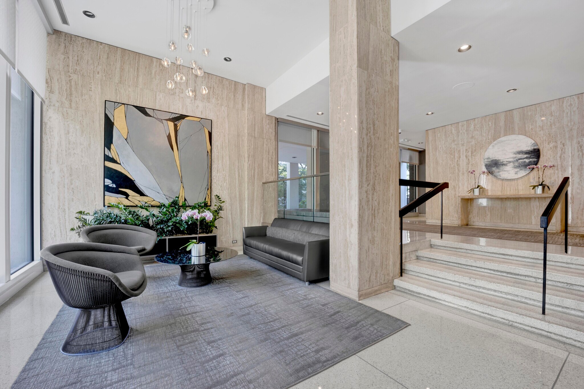 Building lobby - 88 W Schiller St