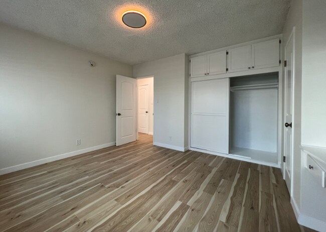 Building Photo - 4710 Vantage Ave
