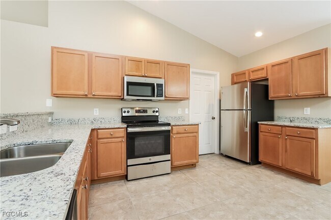 Building Photo - 2503 NW Juanita Pl