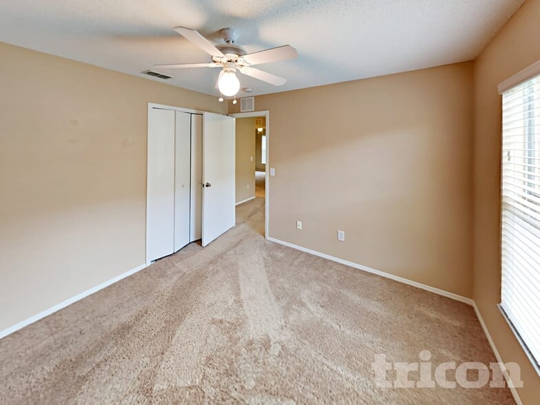 Building Photo - 1078 Woodson Hammock Cir